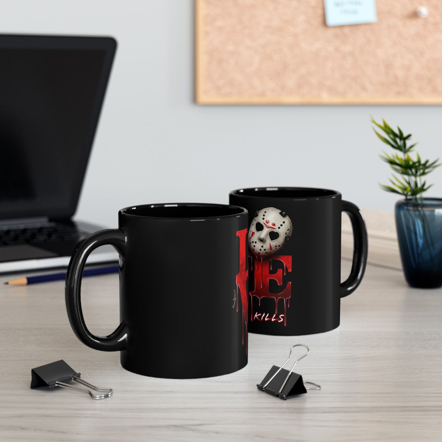 Horror 'Love Kills' Black Mug