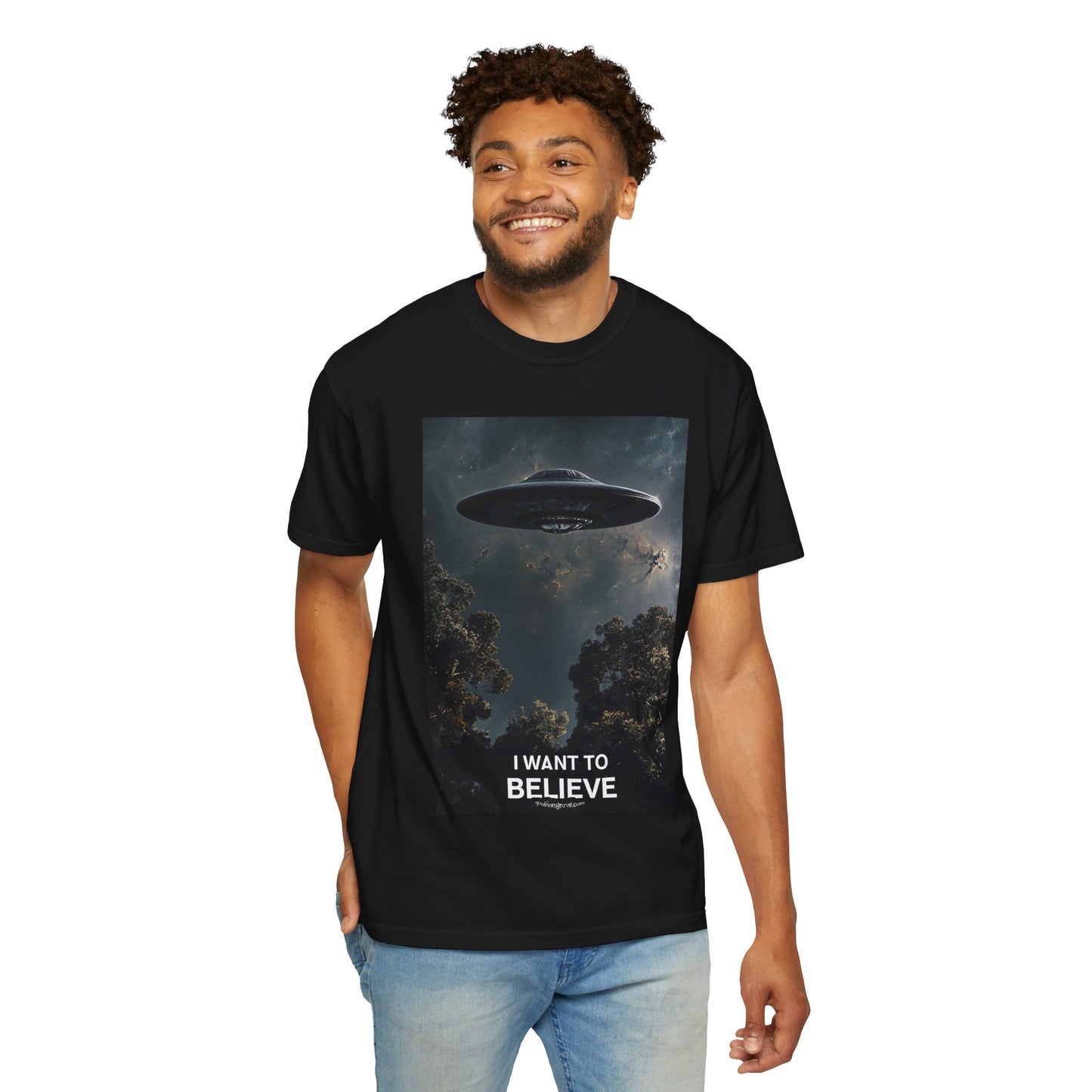 "I Want to Believe" Unisex UFO Graphic T-Shirt
